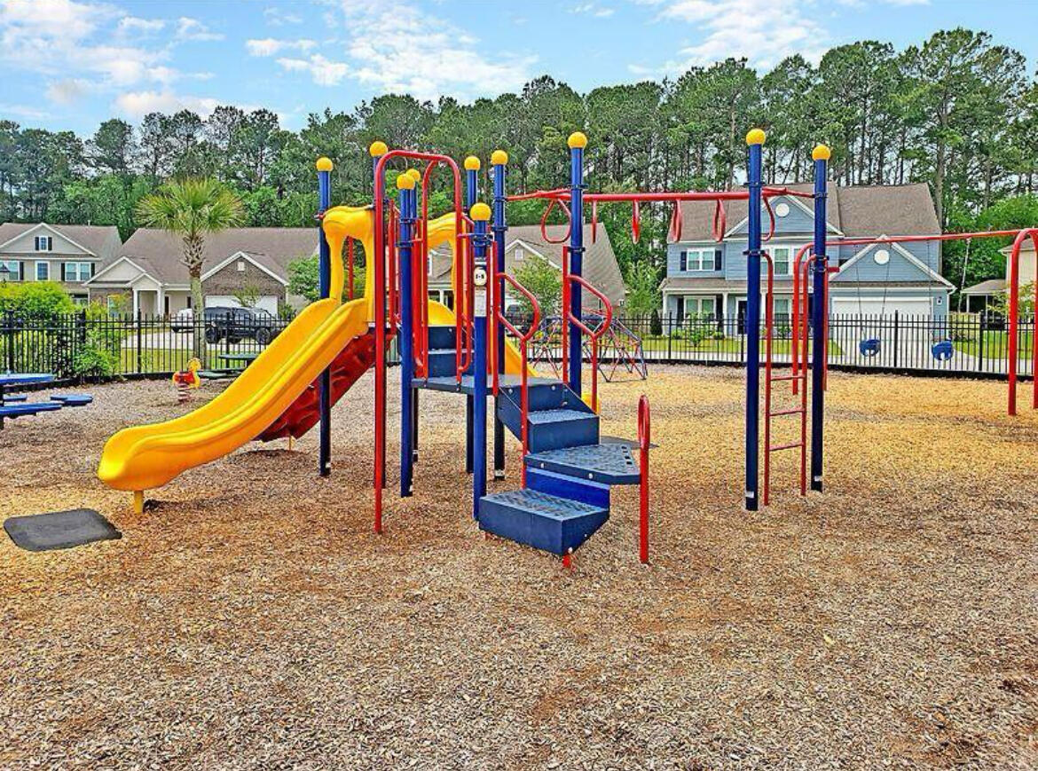 6028 Coral Berry Road Hanahan, SC 29410 - Photo 32 of 33 IMG_6933