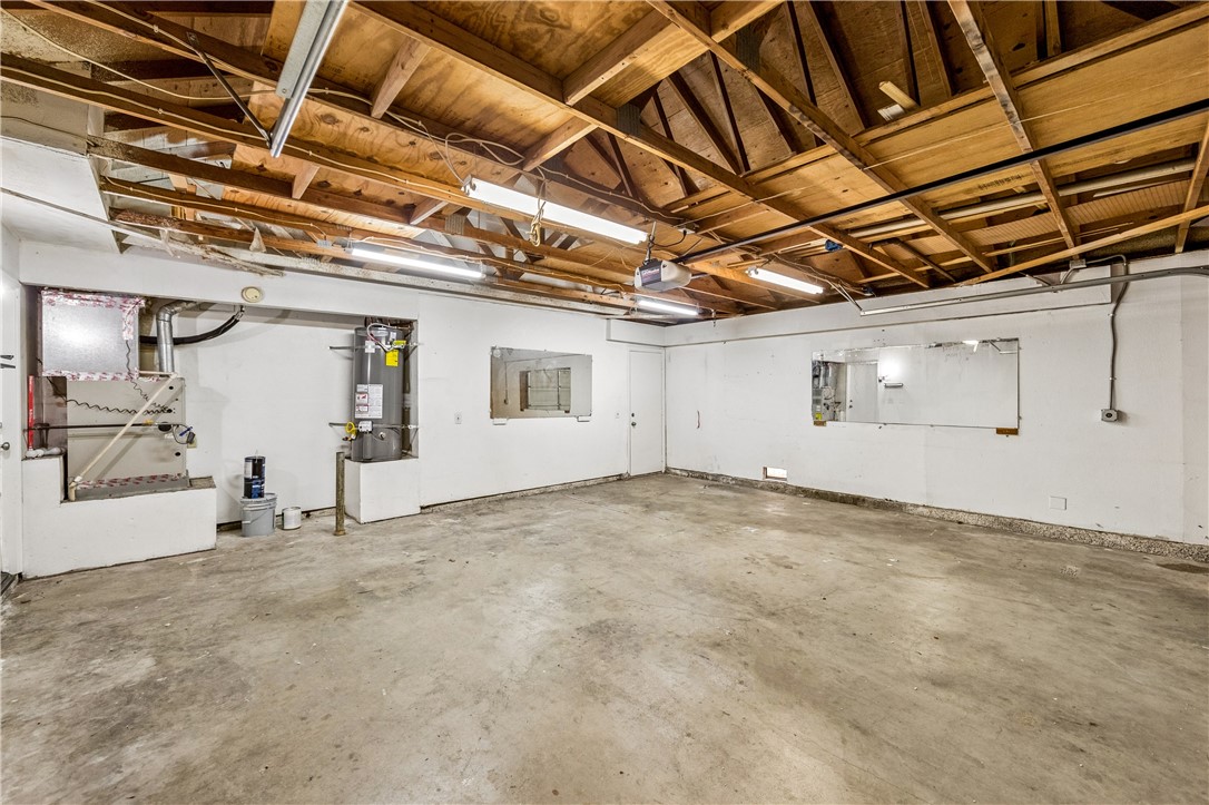 9146 Rangpur Circle Riverside, CA 92508 - Photo 50 of 52 a view of garage