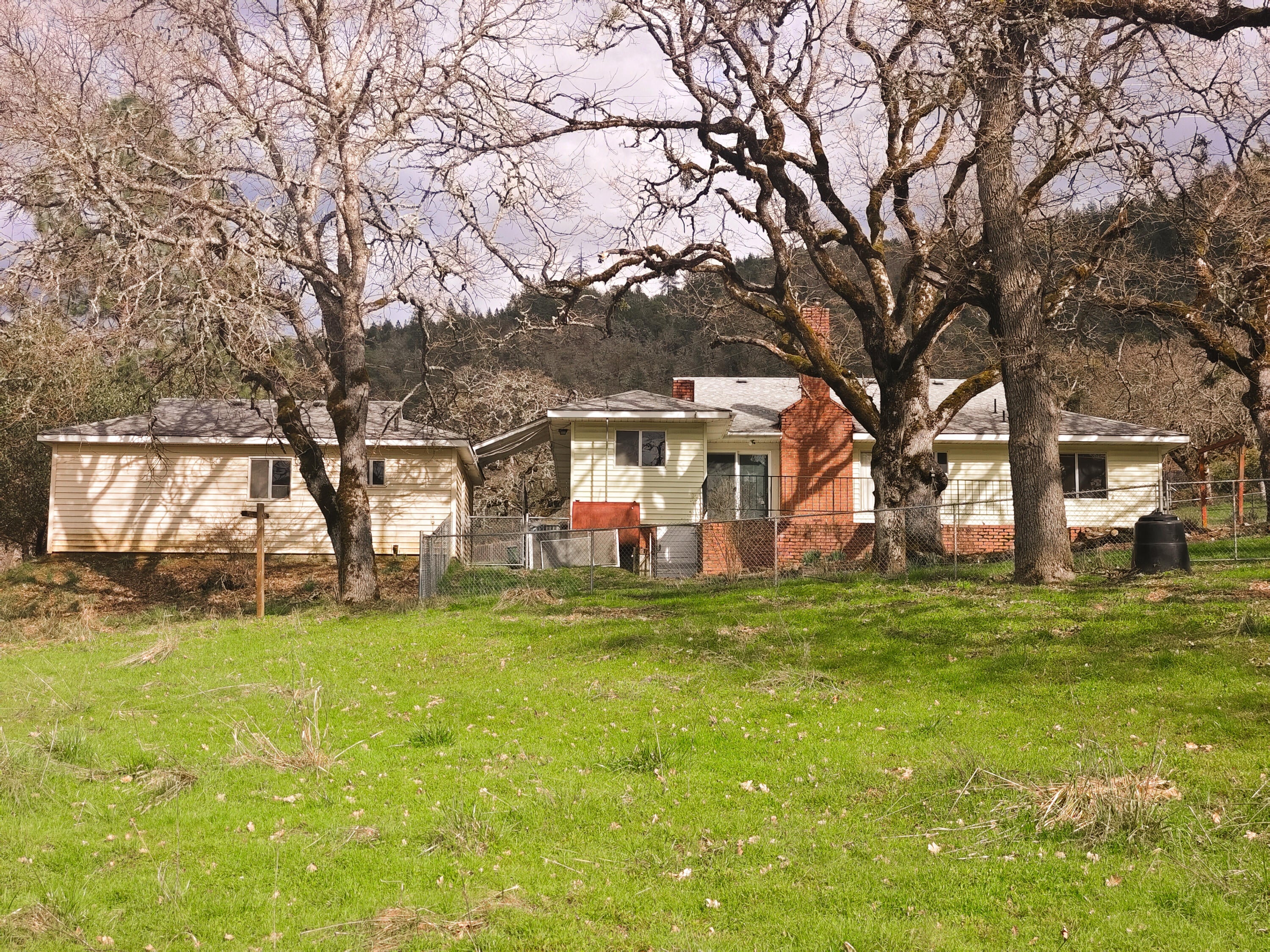 2872 Wards Creek Road Rogue River, OR 97537 - Photo 4 of 37 Large Back yard and Acreage