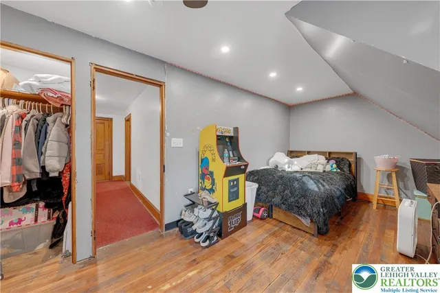 $299,900 | 619 Juniper Street, Quakertown, PA 18951