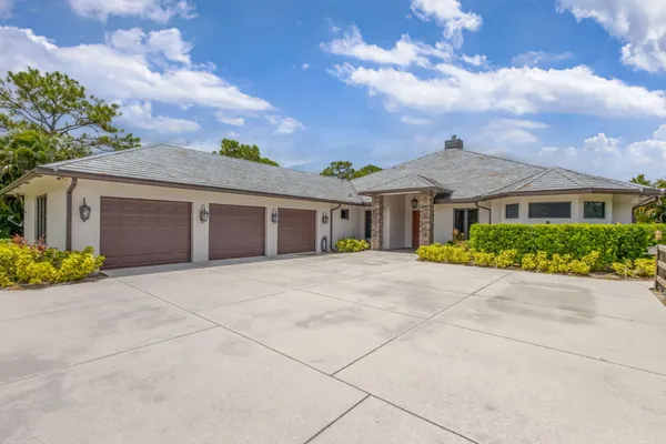 $3,850,000 | 11085 86th Street North, Palm Beach Gardens, FL 33412