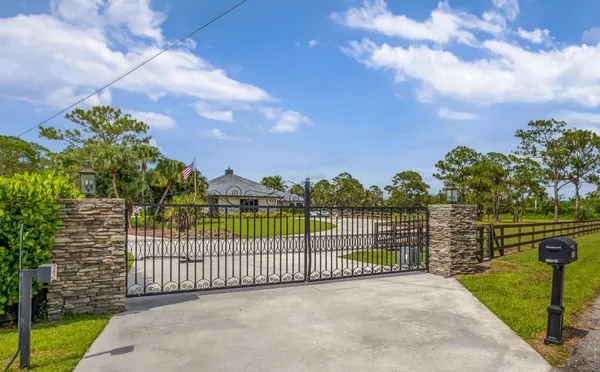 $3,850,000 | 11085 86th Street North, Palm Beach Gardens, FL 33412