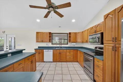 $3,850,000 | 11085 86th Street North, Palm Beach Gardens, FL 33412