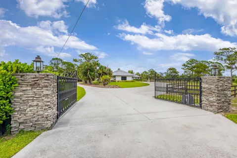 $3,850,000 | 11085 86th Street North, Palm Beach Gardens, FL 33412