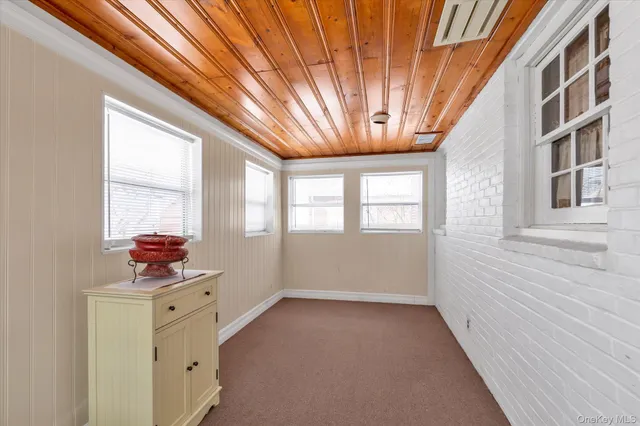 $1,200,000 | 45 Sylvia Lane, New Hyde Park, NY 11040