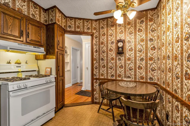 $1,200,000 | 45 Sylvia Lane, New Hyde Park, NY 11040