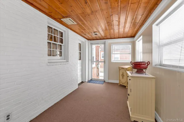 $1,200,000 | 45 Sylvia Lane, New Hyde Park, NY 11040