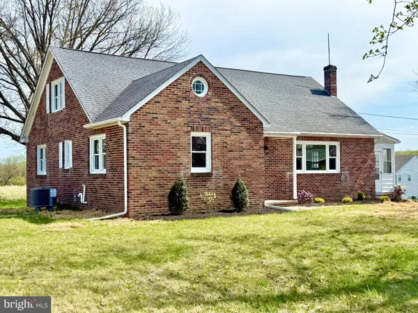 $2,950 | 330 Gilbertsville Road, Gilbertsville, PA 19525