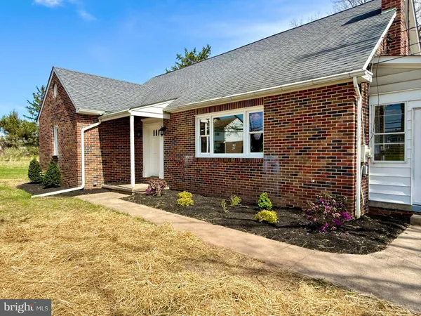 $2,950 | 330 Gilbertsville Road, Gilbertsville, PA 19525