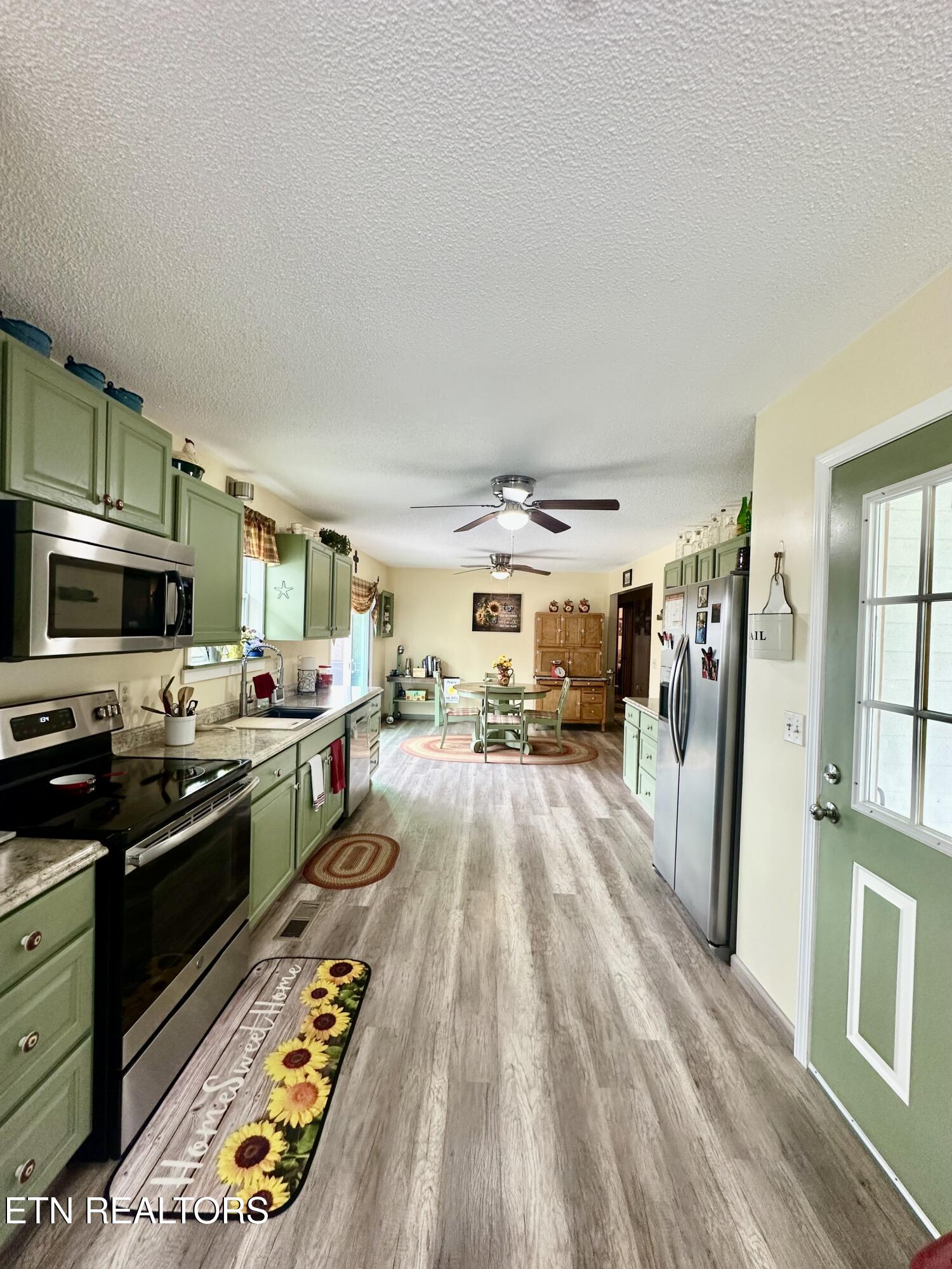 140 Red Hill Road Sunbright, TN 37872 - Photo 10 of 28 IMG_3915