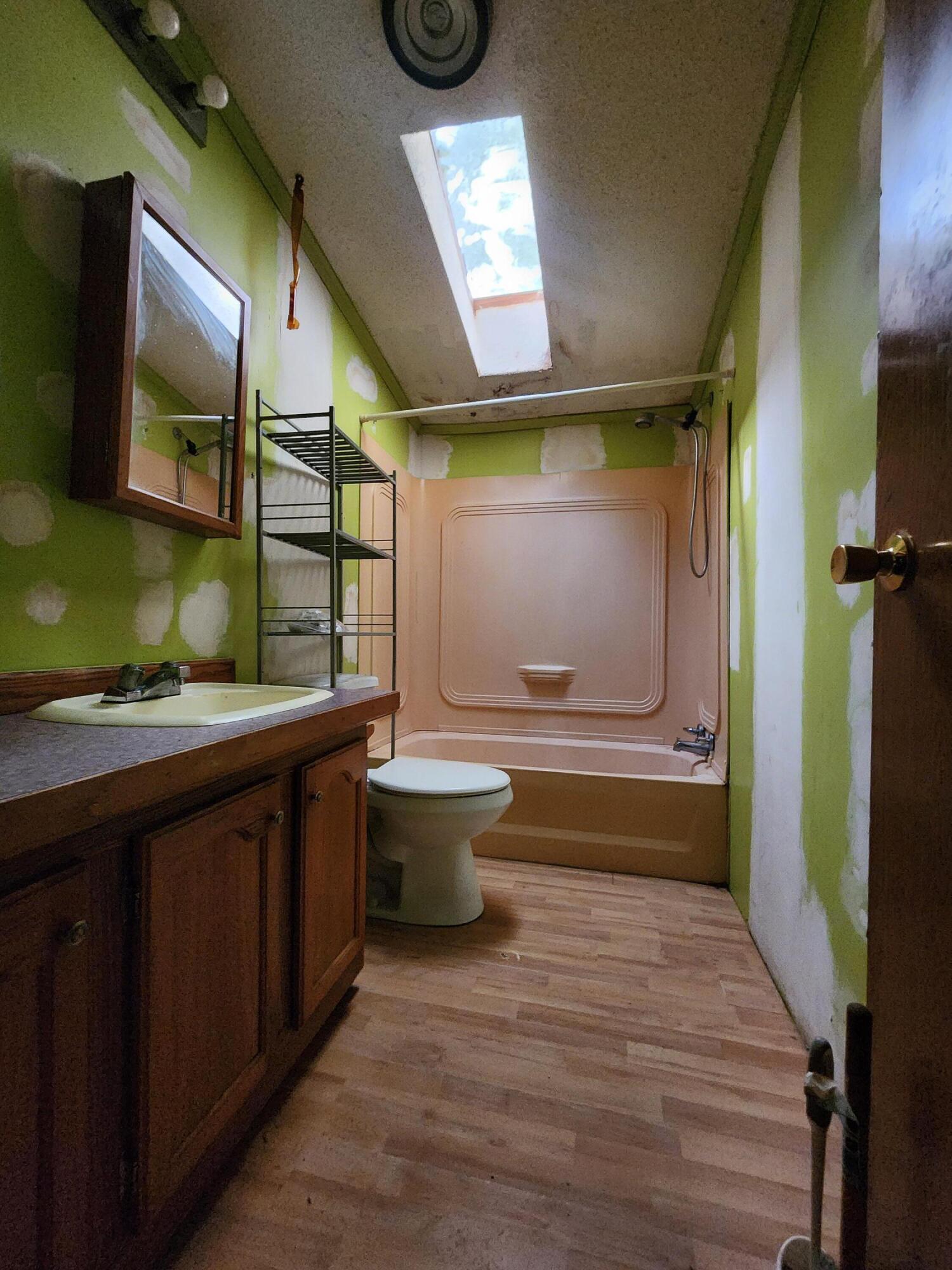 52 Morrill Road South China, ME 04358 - Photo 19 of 24 Bathroom