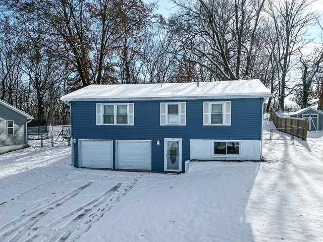 $249,950 | 8427 Sandusky Avenue, Kansas City, KS 66112