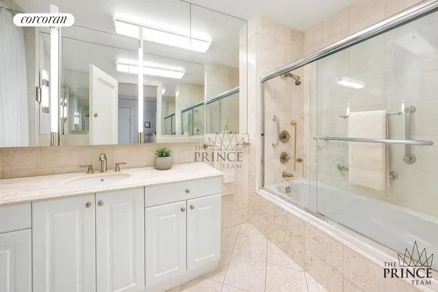 $3,695,000 | 480 Park Avenue, Unit 8A | Midtown East