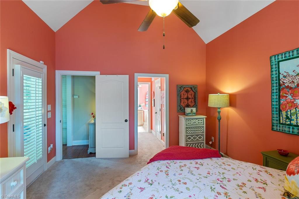 912 Chestnut Drive High Point, NC 27262 - Photo 14 of 30 Gallery Image 14