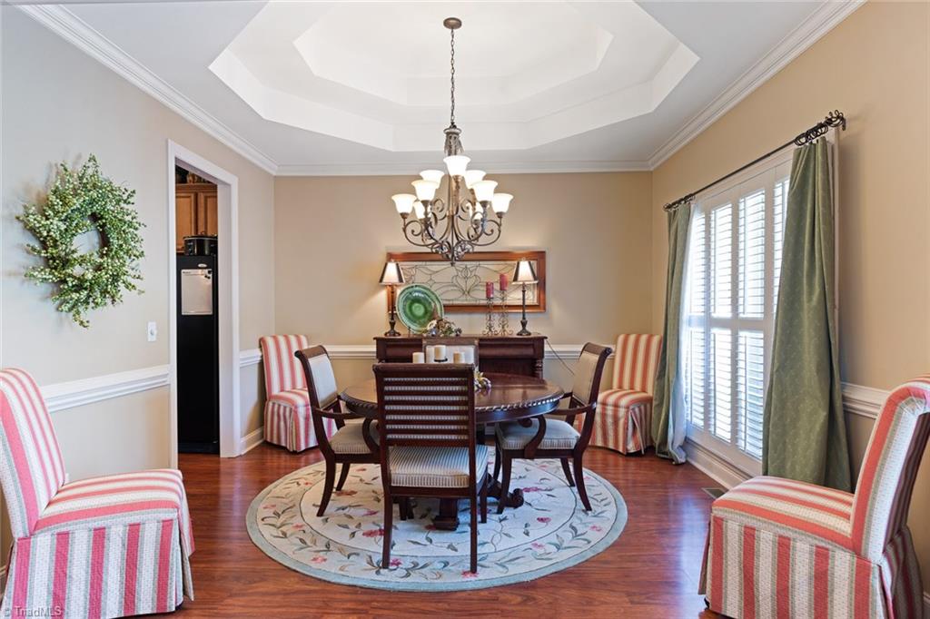 912 Chestnut Drive High Point, NC 27262 - Photo 5 of 30 Gallery Image 5