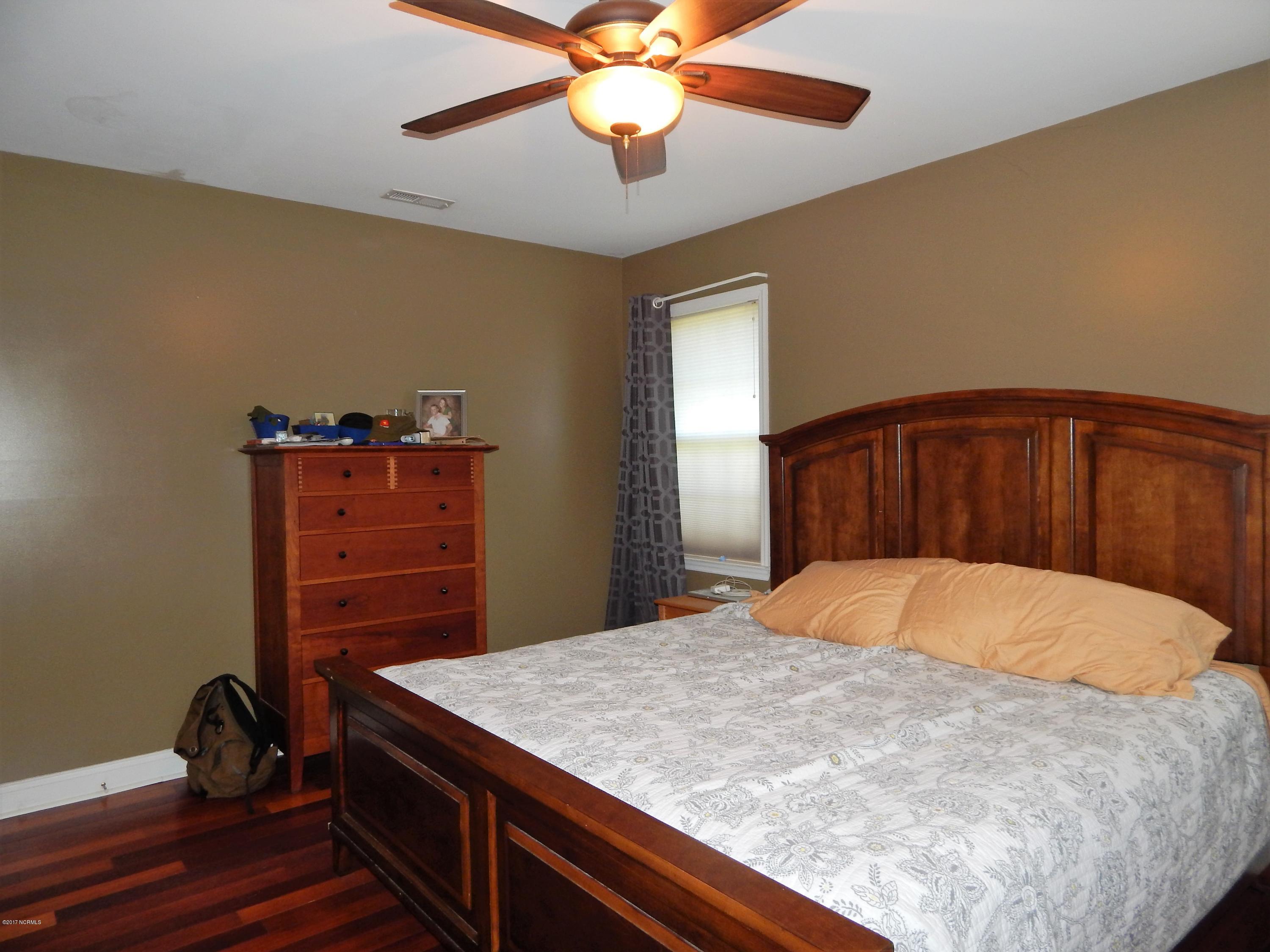 133 Annie Road Richlands, NC 28574 - Photo 17 of 29 DSCN8688