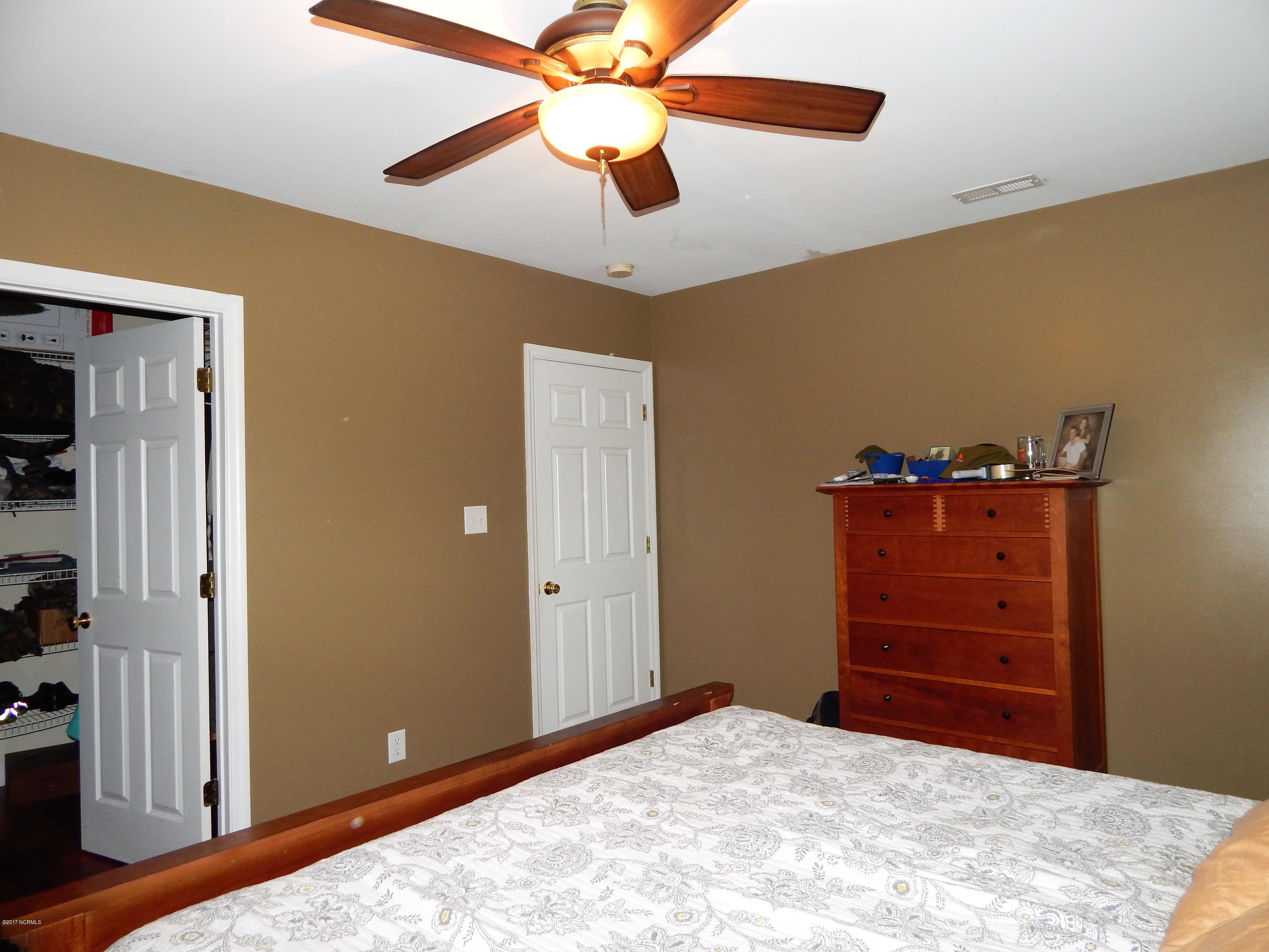 133 Annie Road Richlands, NC 28574 - Photo 18 of 29 DSCN8689