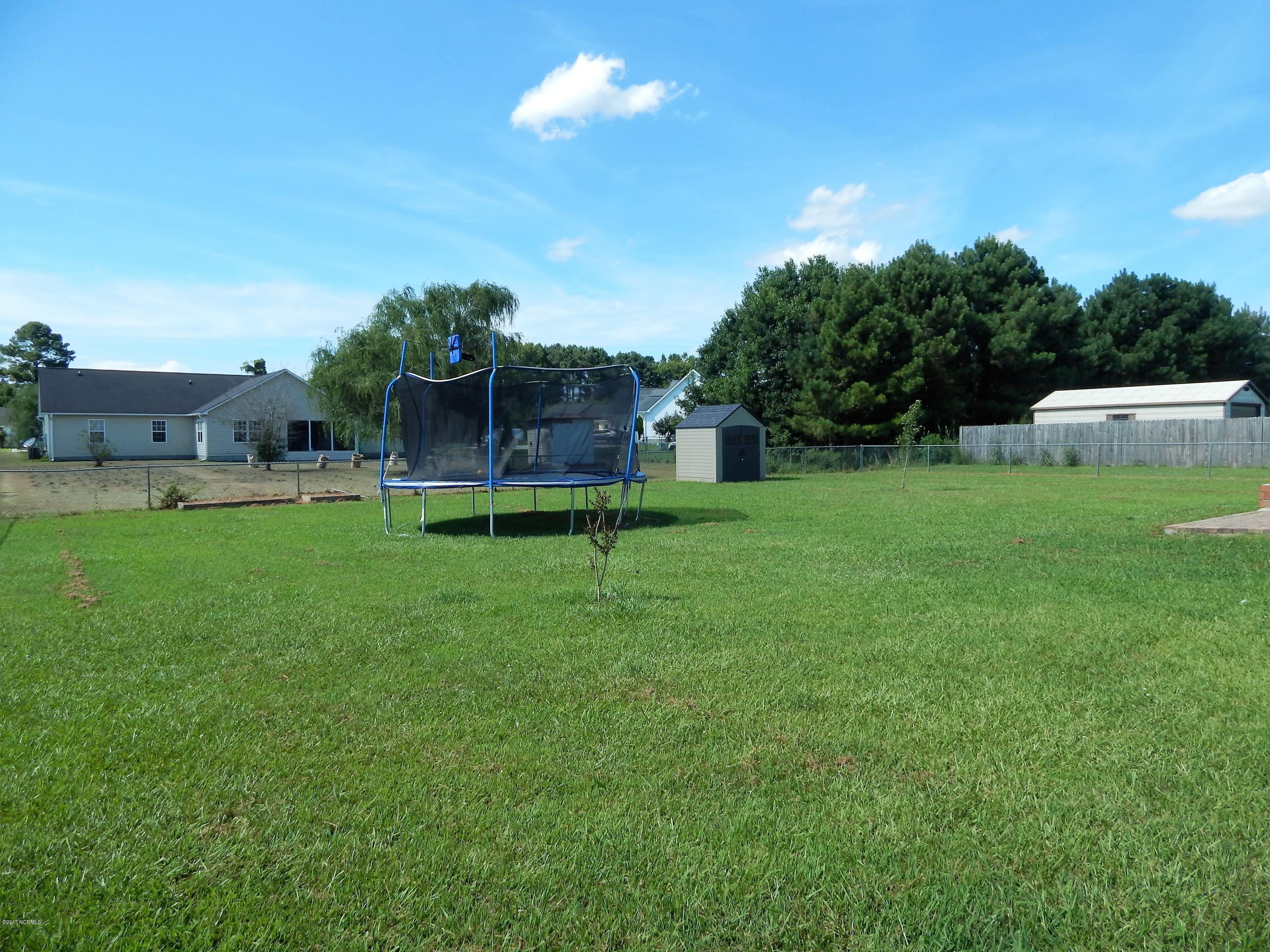 133 Annie Road Richlands, NC 28574 - Photo 26 of 29 DSCN8702