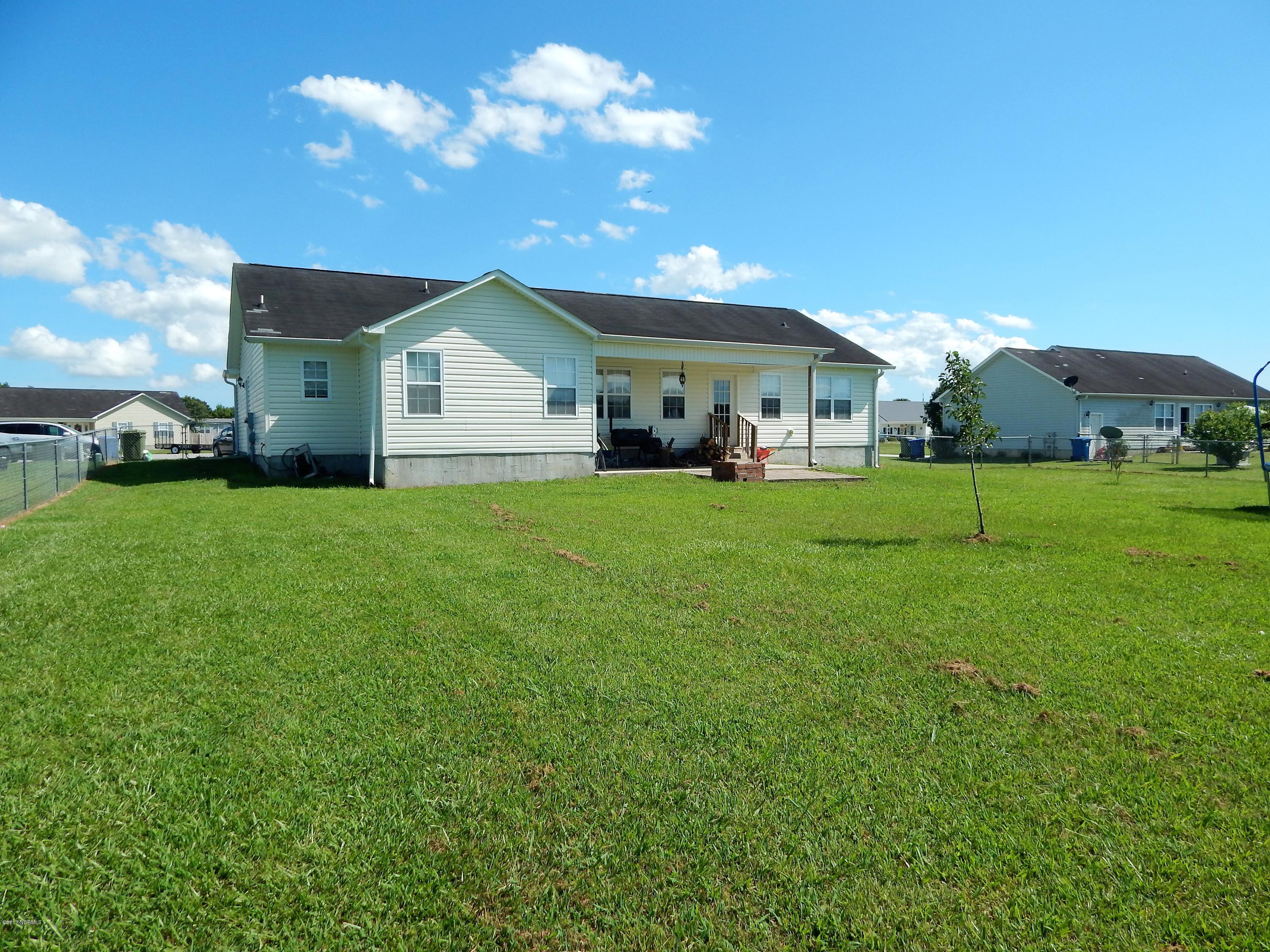 133 Annie Road Richlands, NC 28574 - Photo 29 of 29 DSCN8705