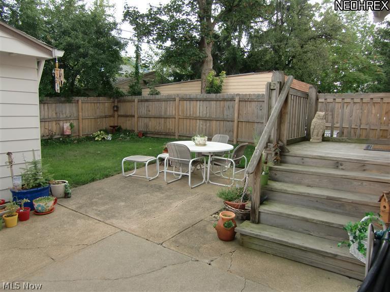 3251 Tullamore Road Cleveland, OH 44118 - Photo 18 of 24 Gallery Image 18