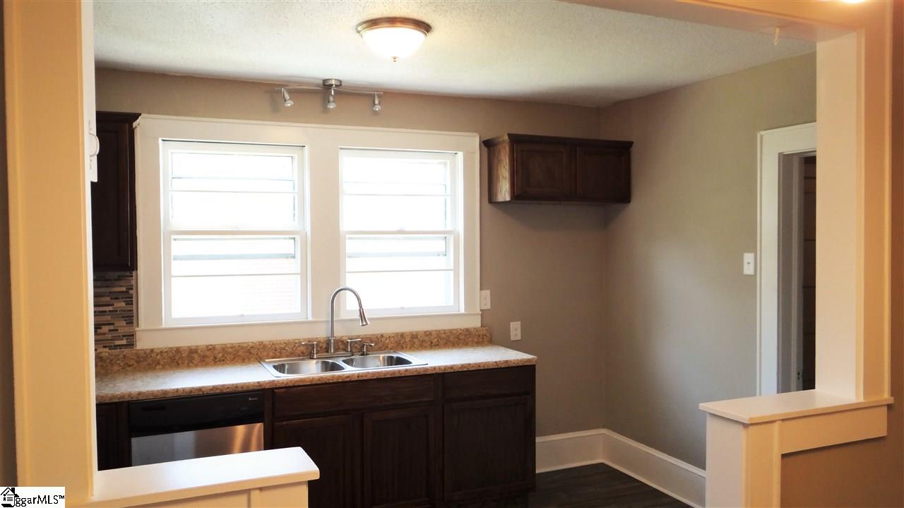 1008 South Johnson Street Gaffney, SC 29340 - Photo 14 of 24 Gallery Image 14