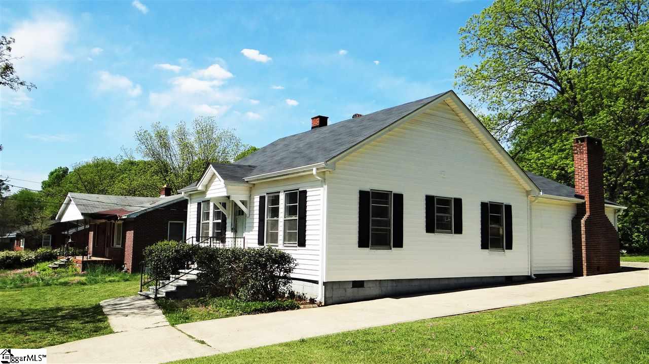 1008 South Johnson Street Gaffney, SC 29340 - Photo 3 of 24 Gallery Image 3
