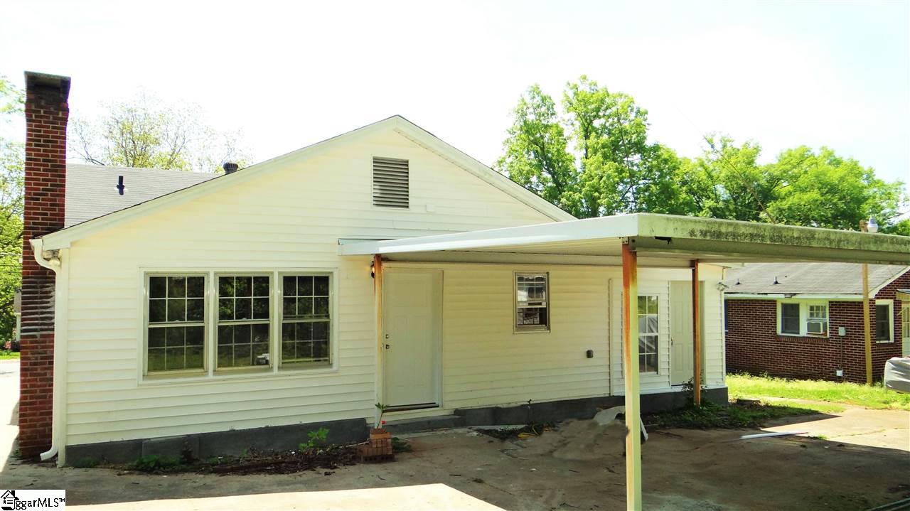 1008 South Johnson Street Gaffney, SC 29340 - Photo 4 of 24 Gallery Image 4