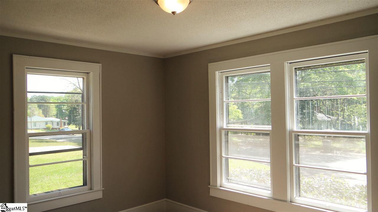 1008 South Johnson Street Gaffney, SC 29340 - Photo 9 of 24 Gallery Image 9