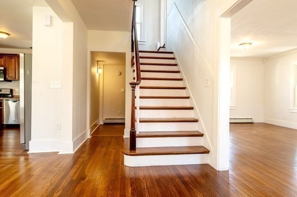 870 Wilbraham Road Springfield, MA 01109 - Photo 11 of 34