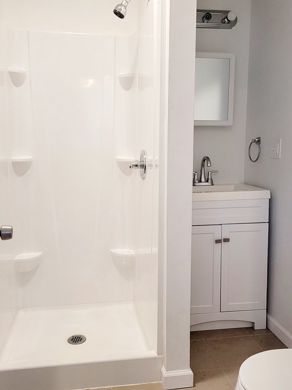 870 Wilbraham Road Springfield, MA 01109 - Photo 19 of 34
