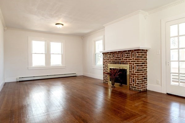 870 Wilbraham Road Springfield, MA 01109 - Photo 8 of 34