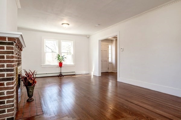 870 Wilbraham Road Springfield, MA 01109 - Photo 9 of 34