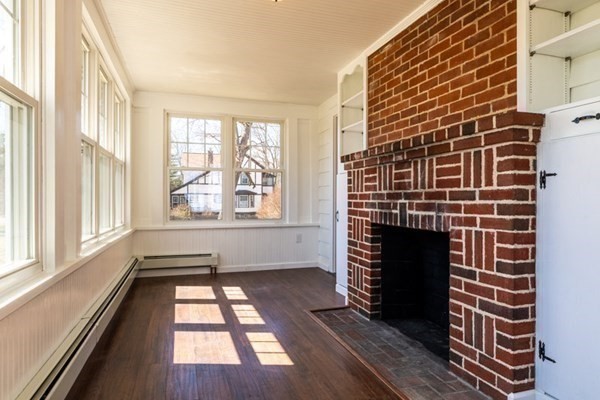 870 Wilbraham Road Springfield, MA 01109 - Photo 10 of 34