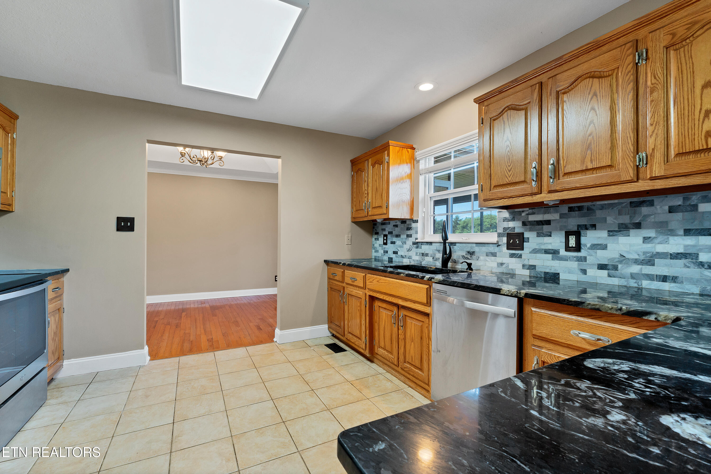 1130 Eloise West Road Greenback, TN 37742 - Photo 15 of 51 DSC03568