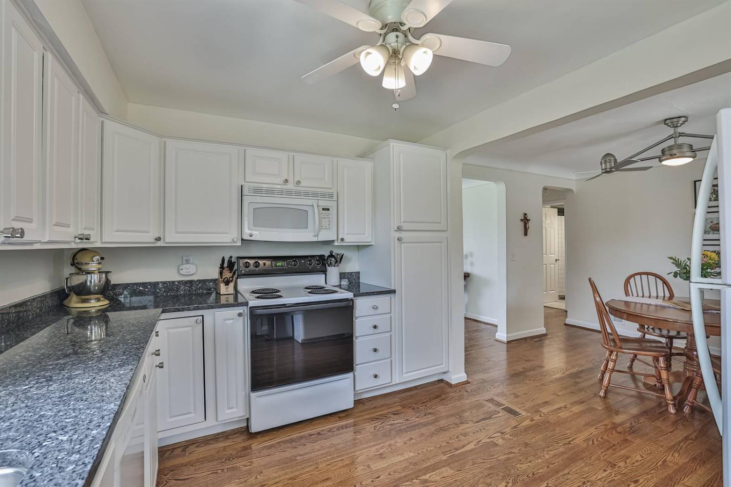 4517 Cooper Road Blue Ash, OH 45242 - Photo 10 of 30 Gallery Image 10