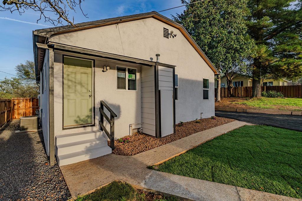 155 Foothill Drive Sutter Creek, CA 95685 - Photo 41 of 84 a view of a back yard of the house