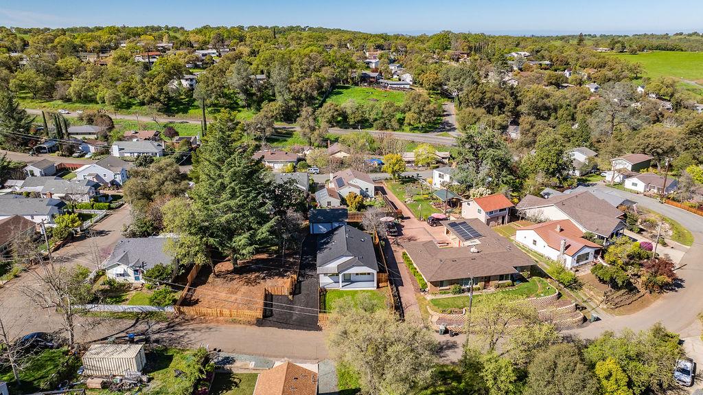 155 Foothill Drive Sutter Creek, CA 95685 - Photo 67 of 84 an aerial view of residential houses with outdoor space