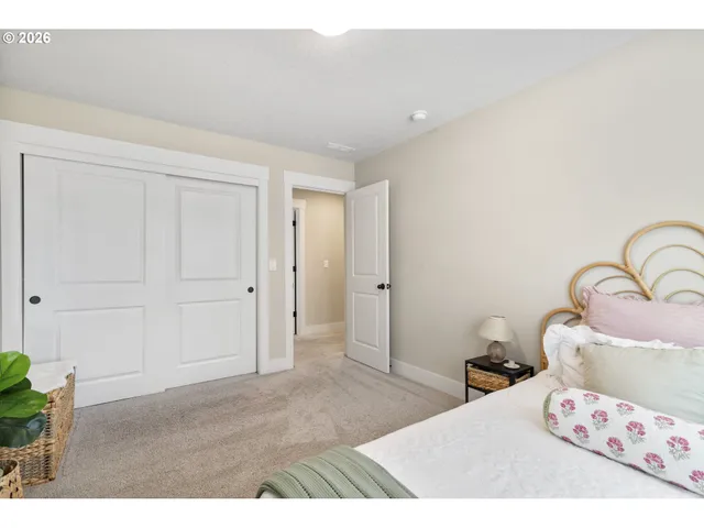 $950,000 | 1421 Northwest 117th Circle, Vancouver, WA 98685