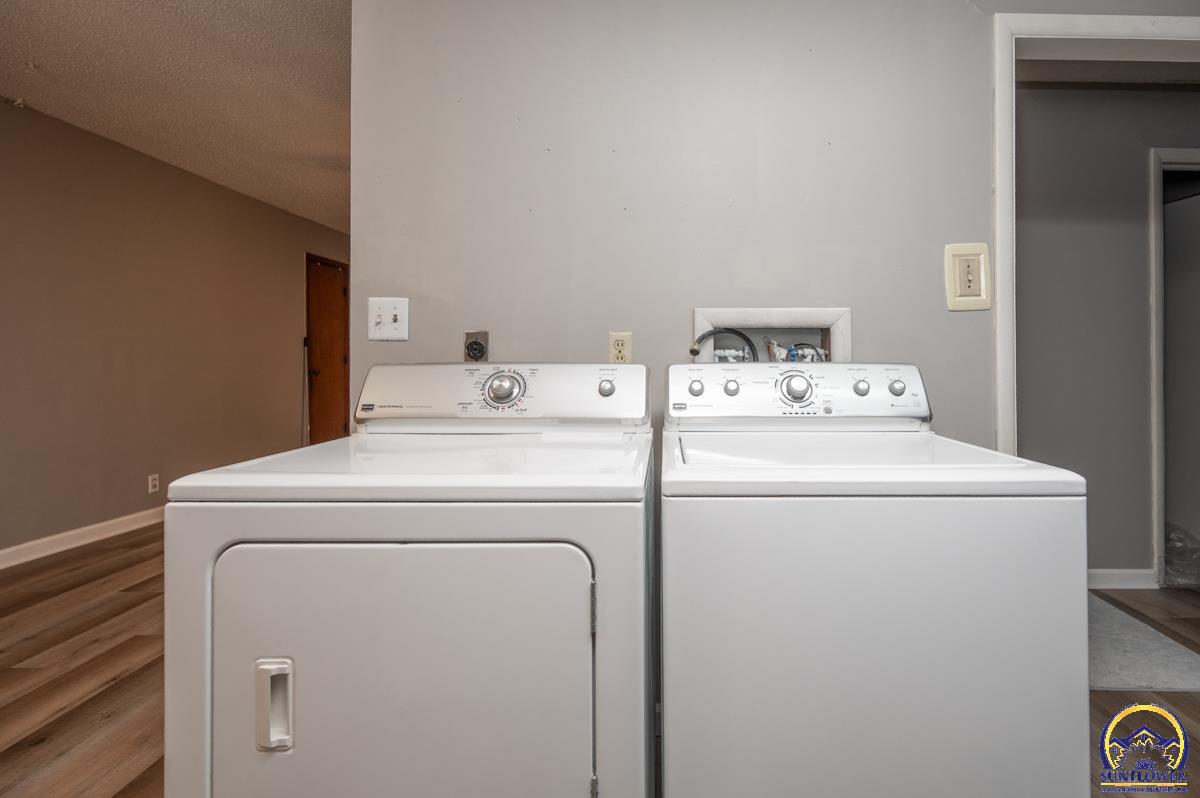 2133 Southeast Market Street Topeka, KS 66605 - Photo 13 of 16