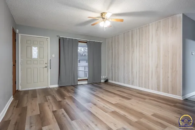 $120,000 | 2133 Southeast Market Street, Topeka, KS 66605