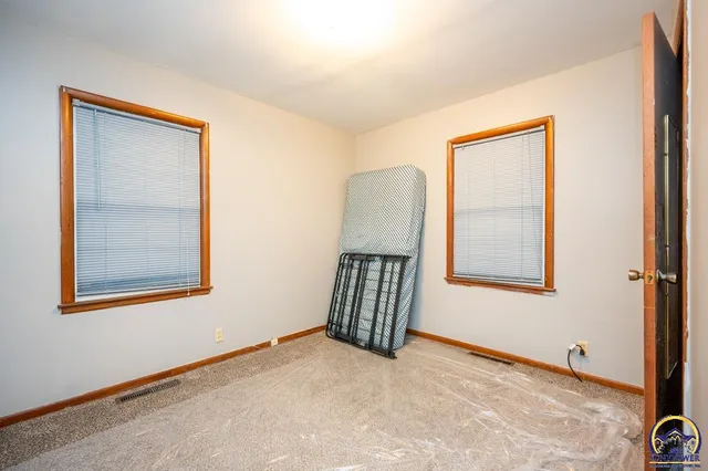 $120,000 | 2133 Southeast Market Street, Topeka, KS 66605