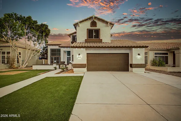 $640,000 | 1557 East Douglas Avenue, Gilbert, AZ 85234