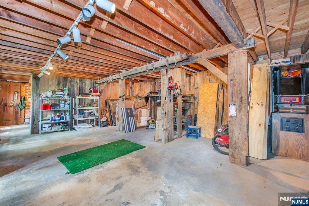 159 Mountainside Road Mendham, NJ 07945 - Photo 42 of 43 Gallery Image 42