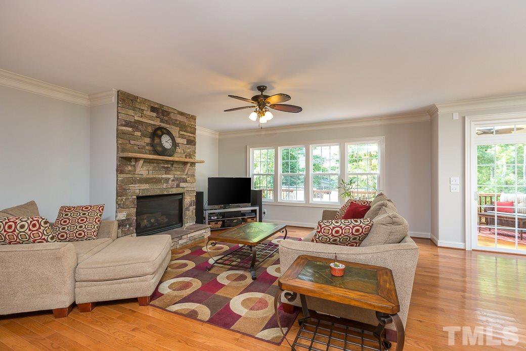 4311 Oakthorne Way Raleigh, NC 27613 - Photo 5 of 24
