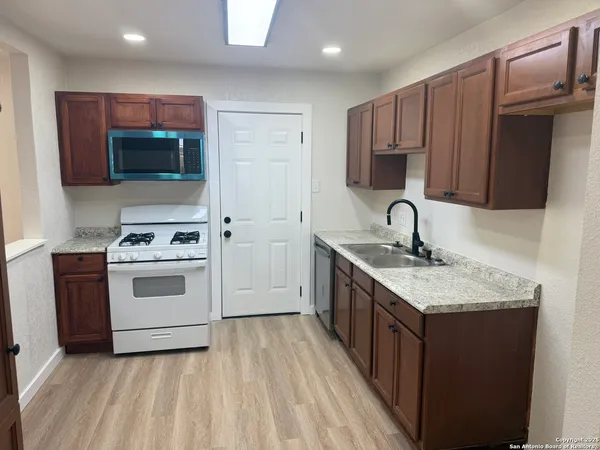 $199,900 | 223 Adrian Drive, San Antonio, TX 78213