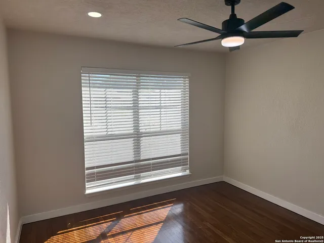 a house view with a outdoor space