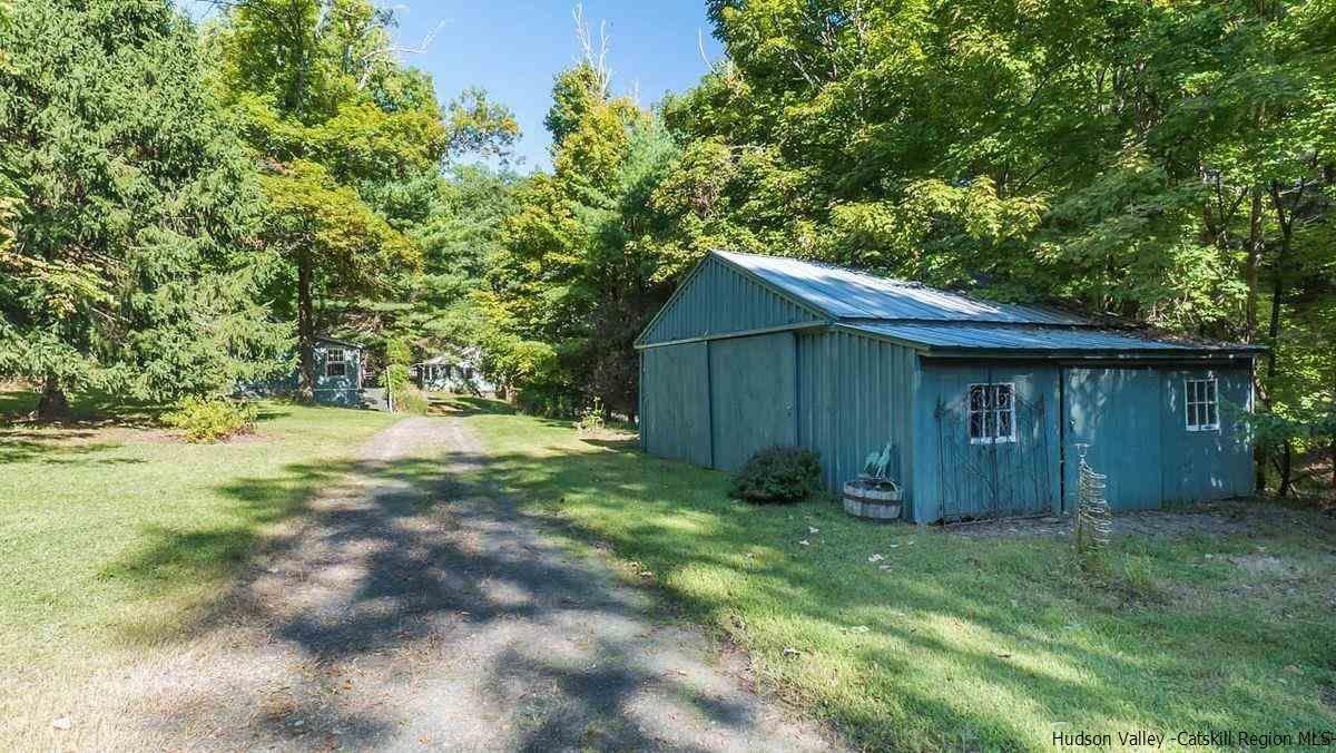 286 Rochester Center Road Kerhonkson, NY 12446 - Photo 21 of 34 front view of a house with a yard