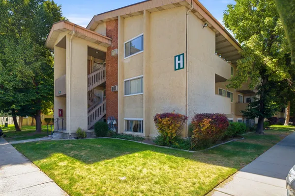 $257,500 | 1825 West 7600th Street South, Unit H103, West Jordan, UT 84084