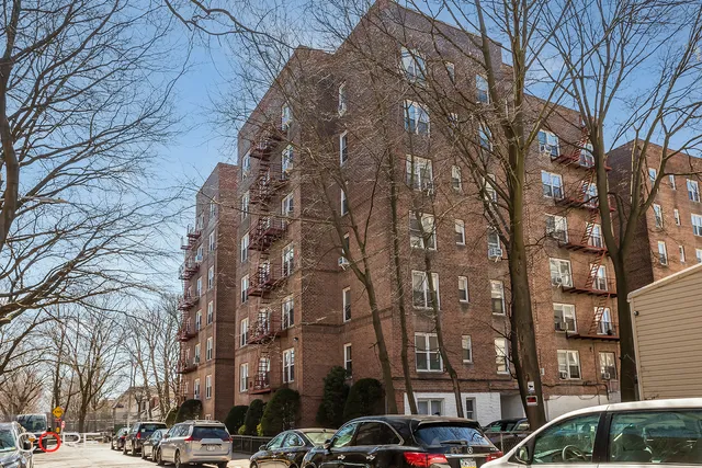 $499,000 | 930 East 7th Street, Unit 6C | Midwood