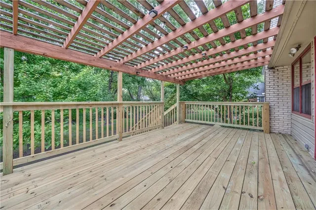 $395,000 | 9712 Craig Drive, Overland Park, KS 66212